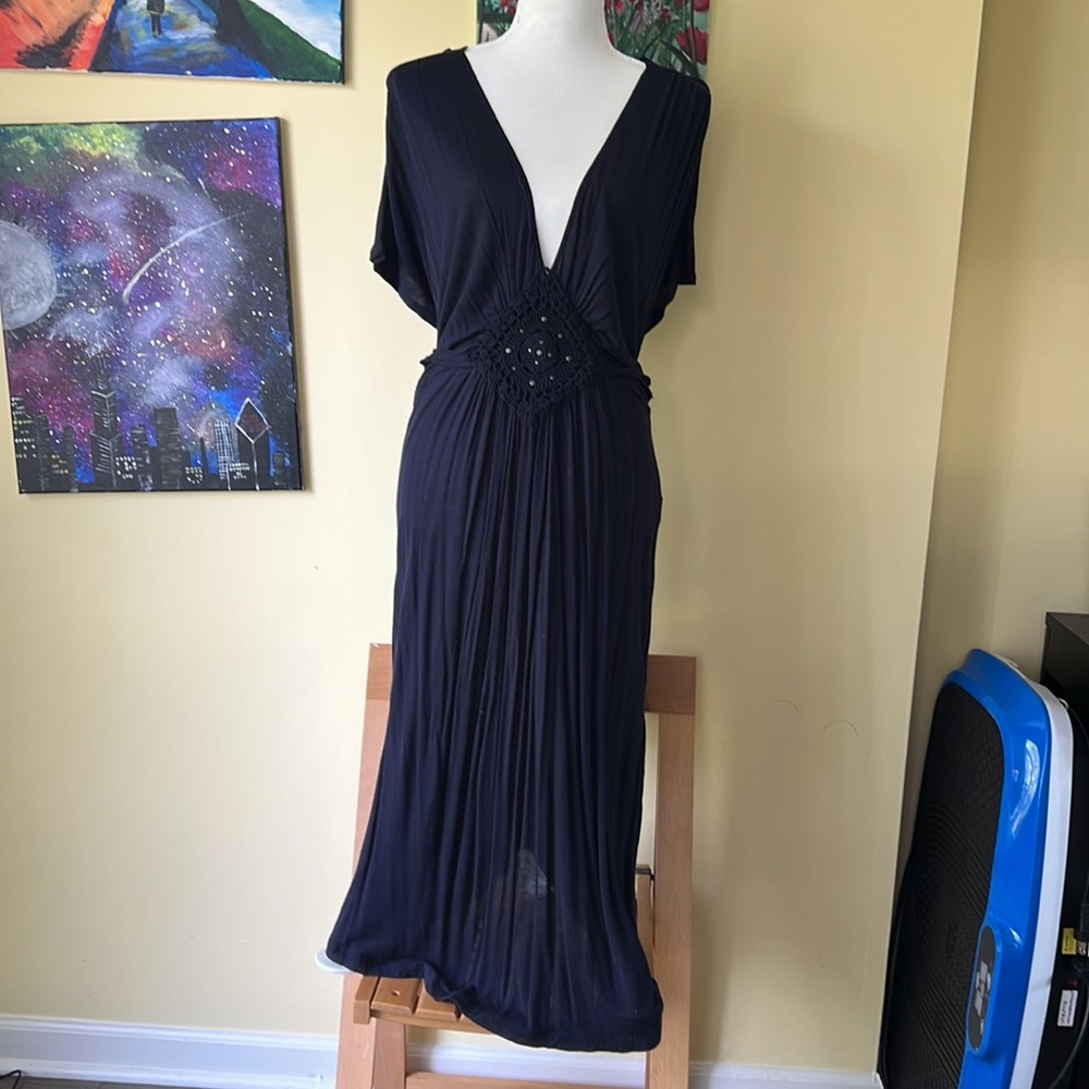 Candie’s navy dress